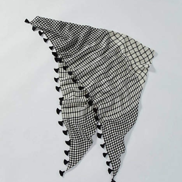 J. Jill - Gorgeous Gingham Triangle Scarf NWT - Picture 4 of 4